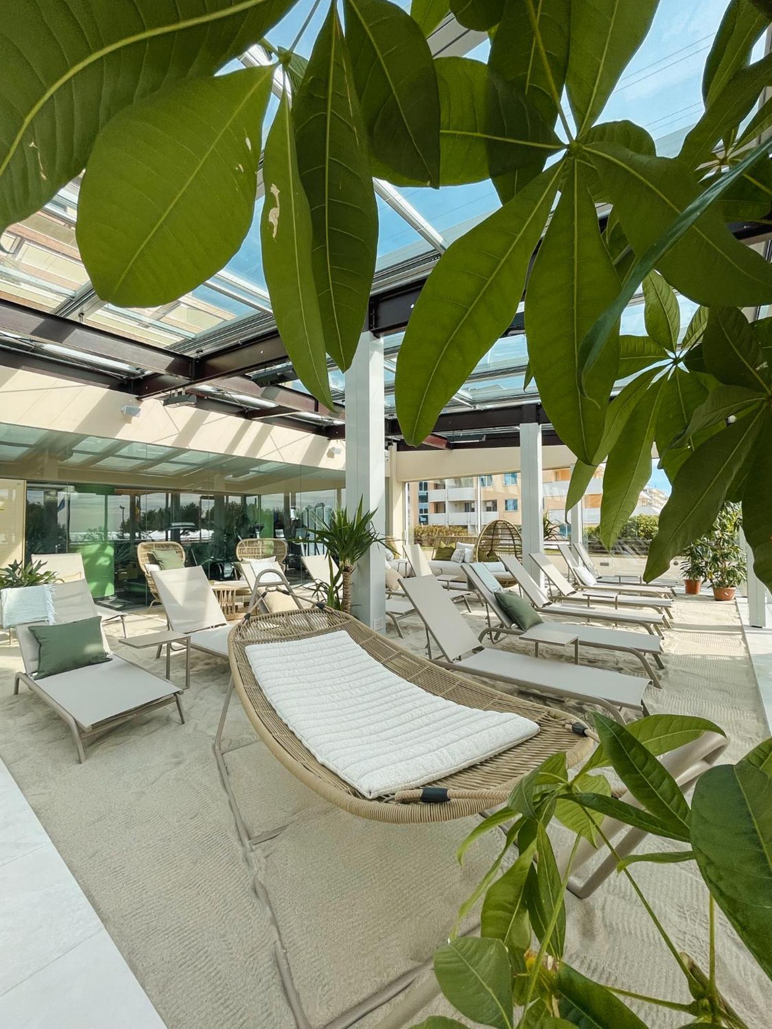 Savoy Beach Hotel & Thermal Spa Бібіоне Екстер'єр фото Solarium