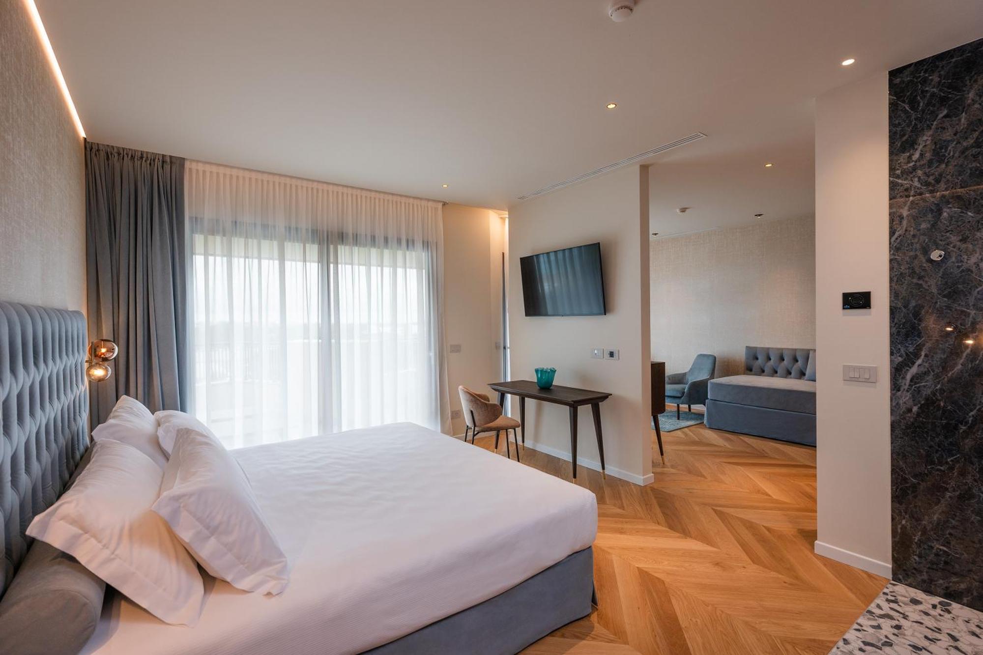 Savoy Beach Hotel & Thermal Spa Бібіоне Екстер'єр фото Suite