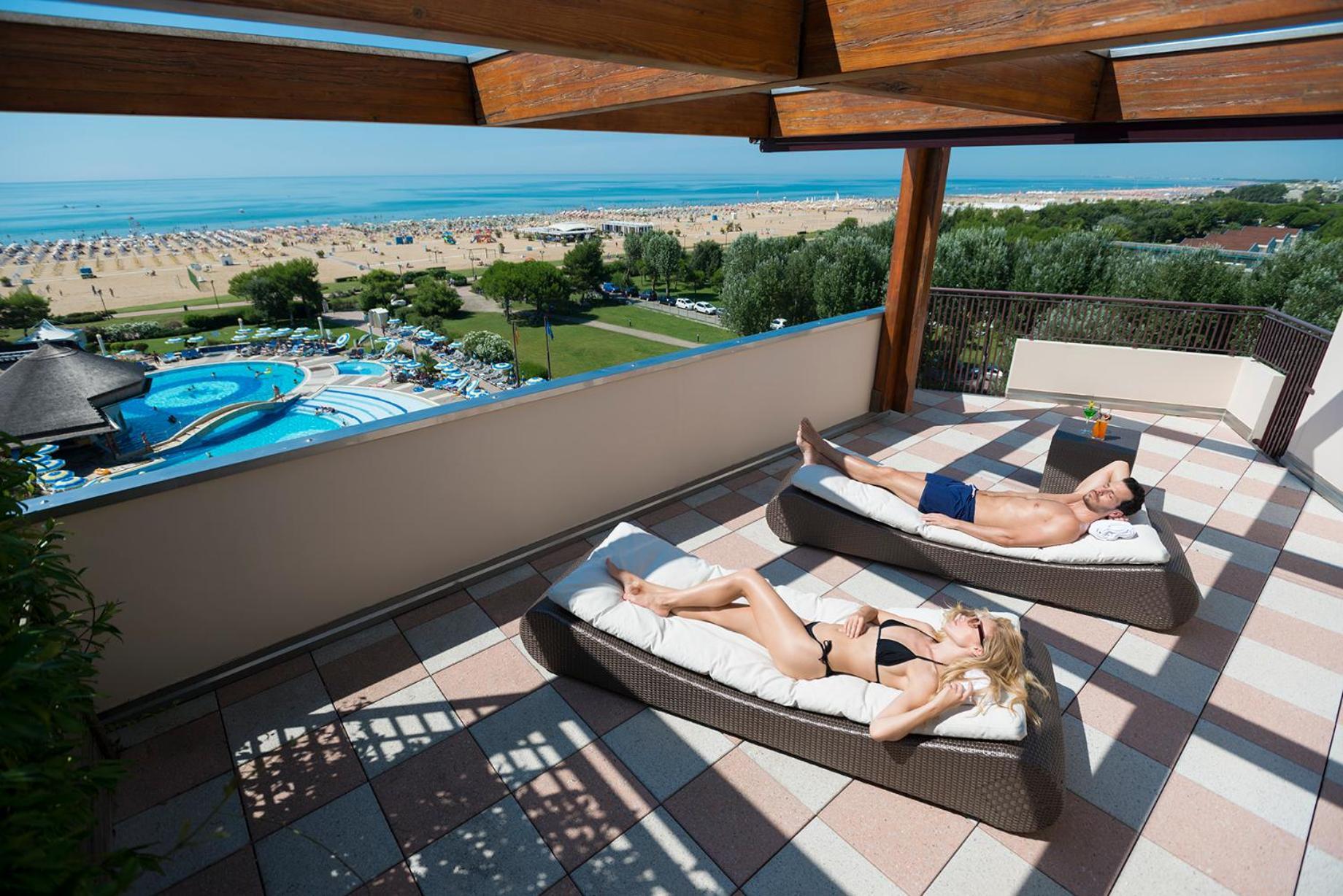 Savoy Beach Hotel & Thermal Spa Бібіоне Екстер'єр фото Sunny Beach