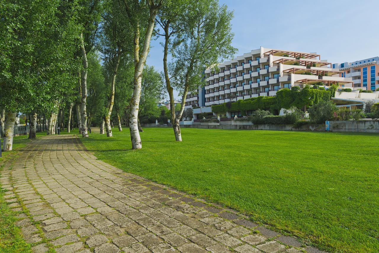 Savoy Beach Hotel & Thermal Spa Бібіоне Екстер'єр фото The campus